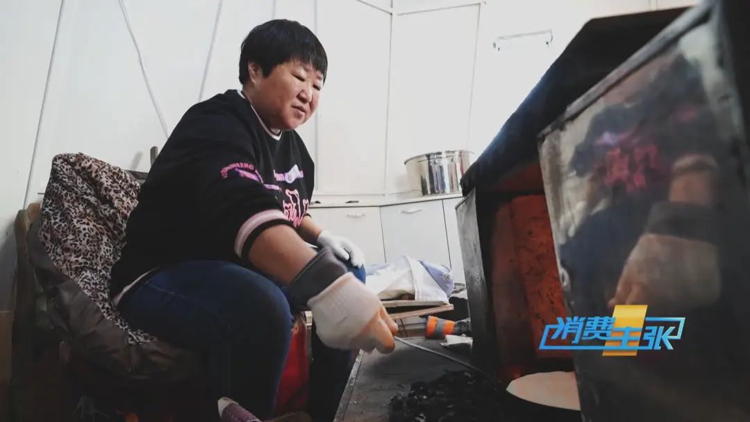 DƬ